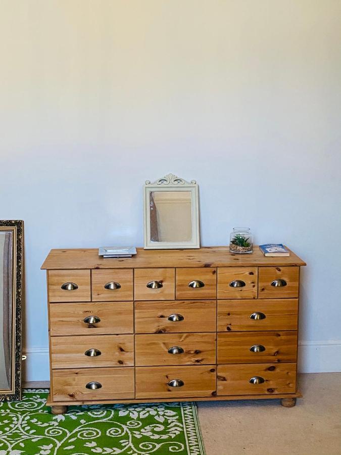 Elegant Spacious Apartment In Heart Of St Leonards Hastings Exterior photo