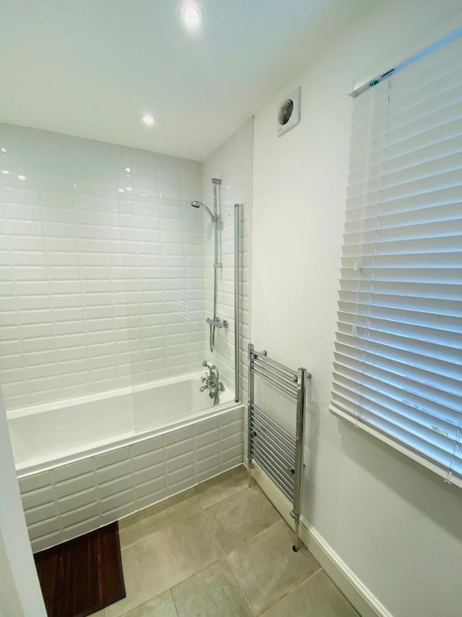 Elegant Spacious Apartment In Heart Of St Leonards Hastings Exterior photo