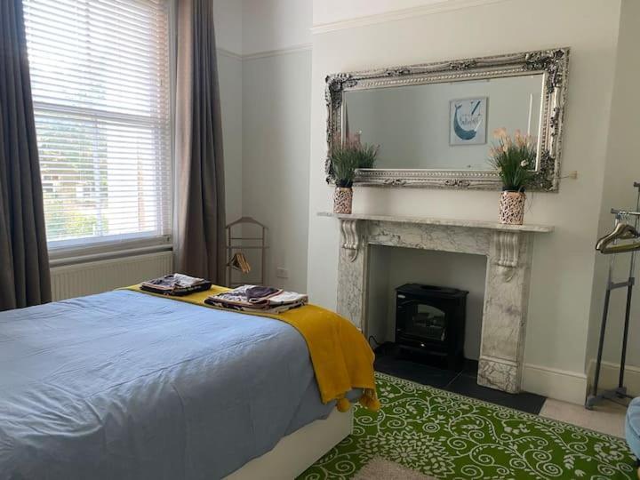 Elegant Spacious Apartment In Heart Of St Leonards Hastings Exterior photo